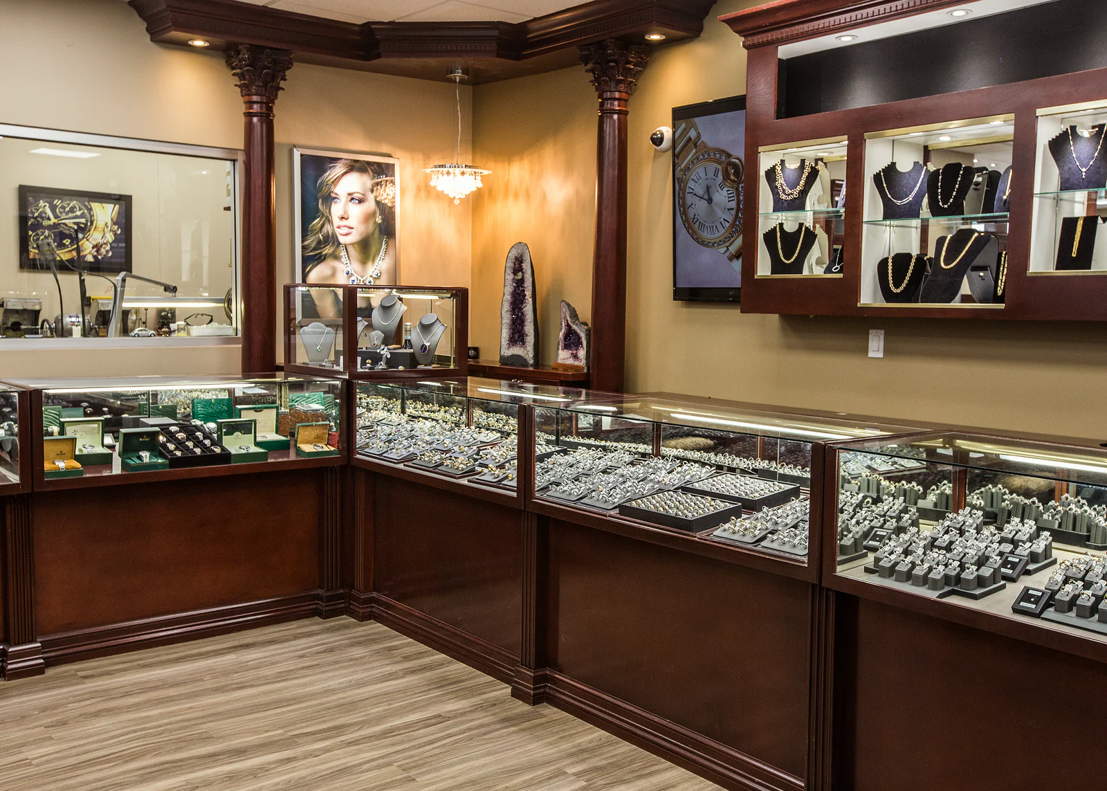 Elite Fine Jewelers Announces Year-End Inventory Closeout with Two-Day Diamond and Jewelry Event